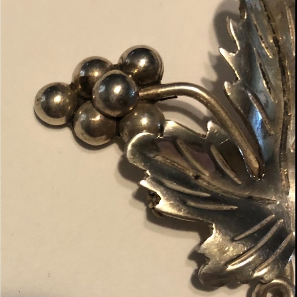 Vintage Mexico Taxco Signed Grapes Leaf Brooch Pin - Picture 5 of 8